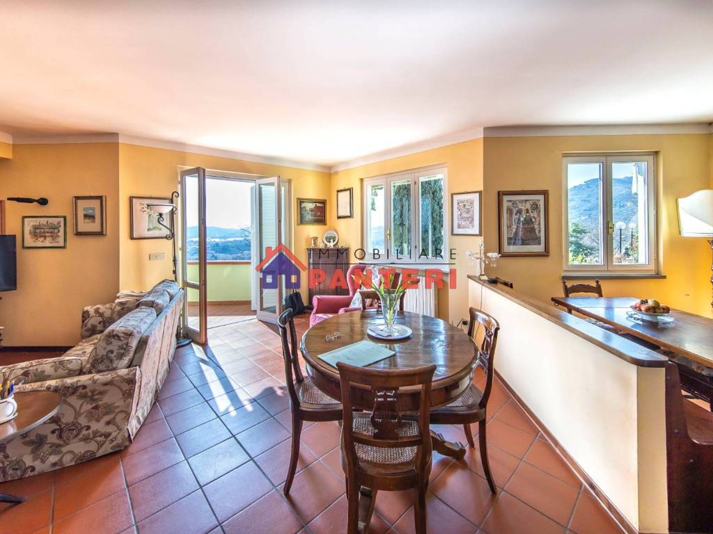 Villa a Pescia in Via dei Colli per Uzzano - Foto 2