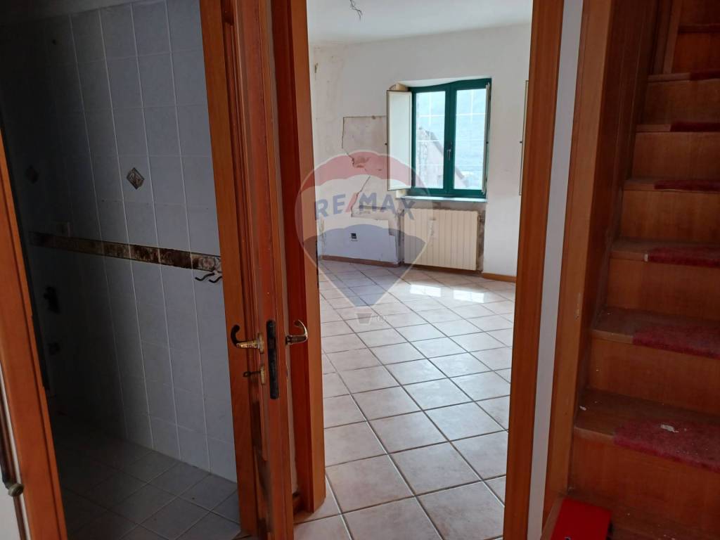Casa indipendente a Roccagloriosa in Salita Castello - Foto 4