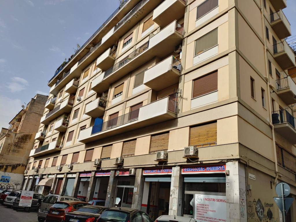 Appartamento a Palermo in Via Serradifalco, 58 - Foto 2