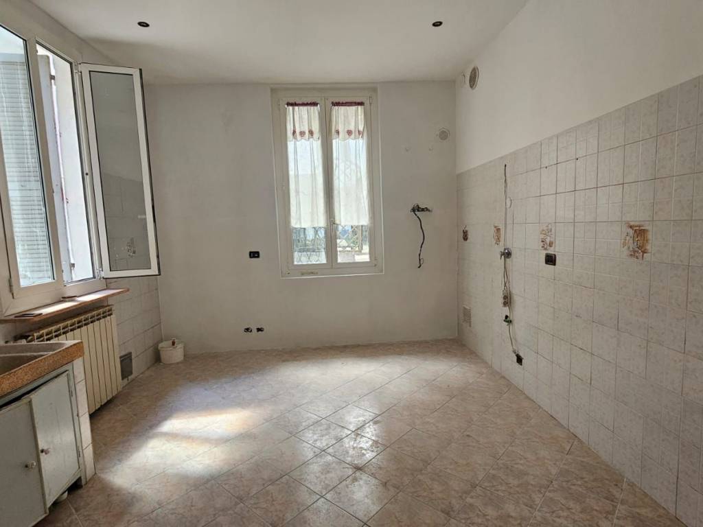 Appartamento a Savona in Via dei Valenti - Foto 3