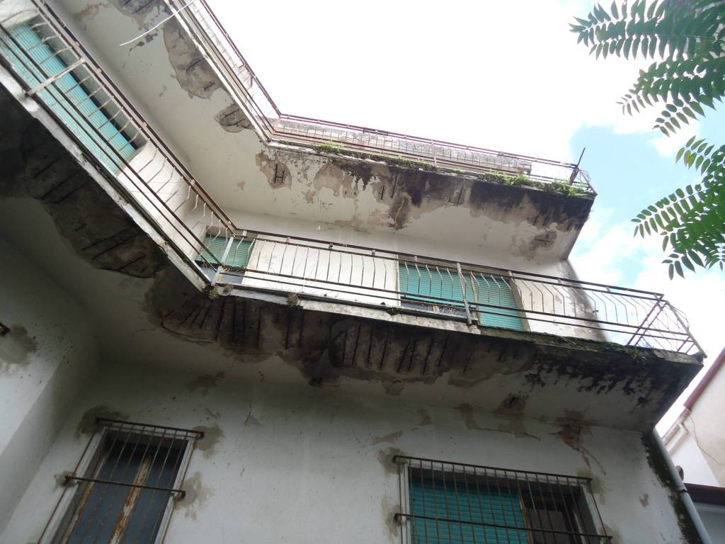 Casa indipendente a Nuoro in Via Sebastiano Satta - Foto 2