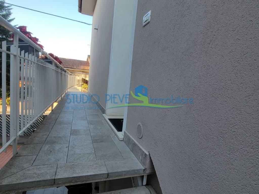 Appartamento a Massa e cozzile in Via Vetriano - Foto 2