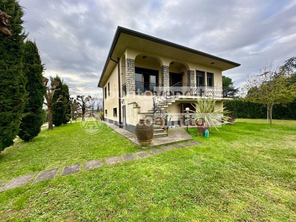 Villa a Capannori in Via dei Menicucci, 7 - Foto 2
