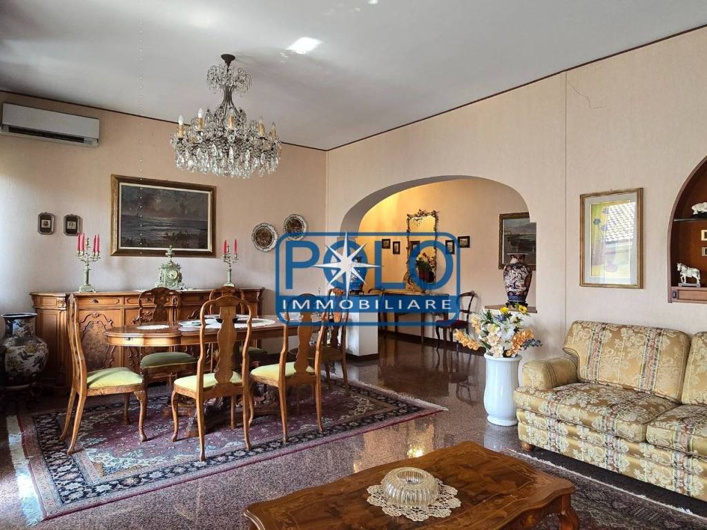 Appartamento a Saronno in Corso Italia, 37 - Foto 2