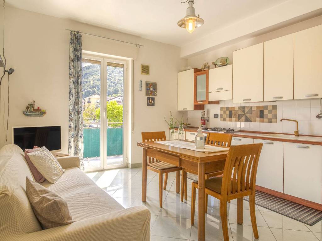 Appartamento a Borghetto santo spirito in Via Dante Alighieri, 2 - Foto 2