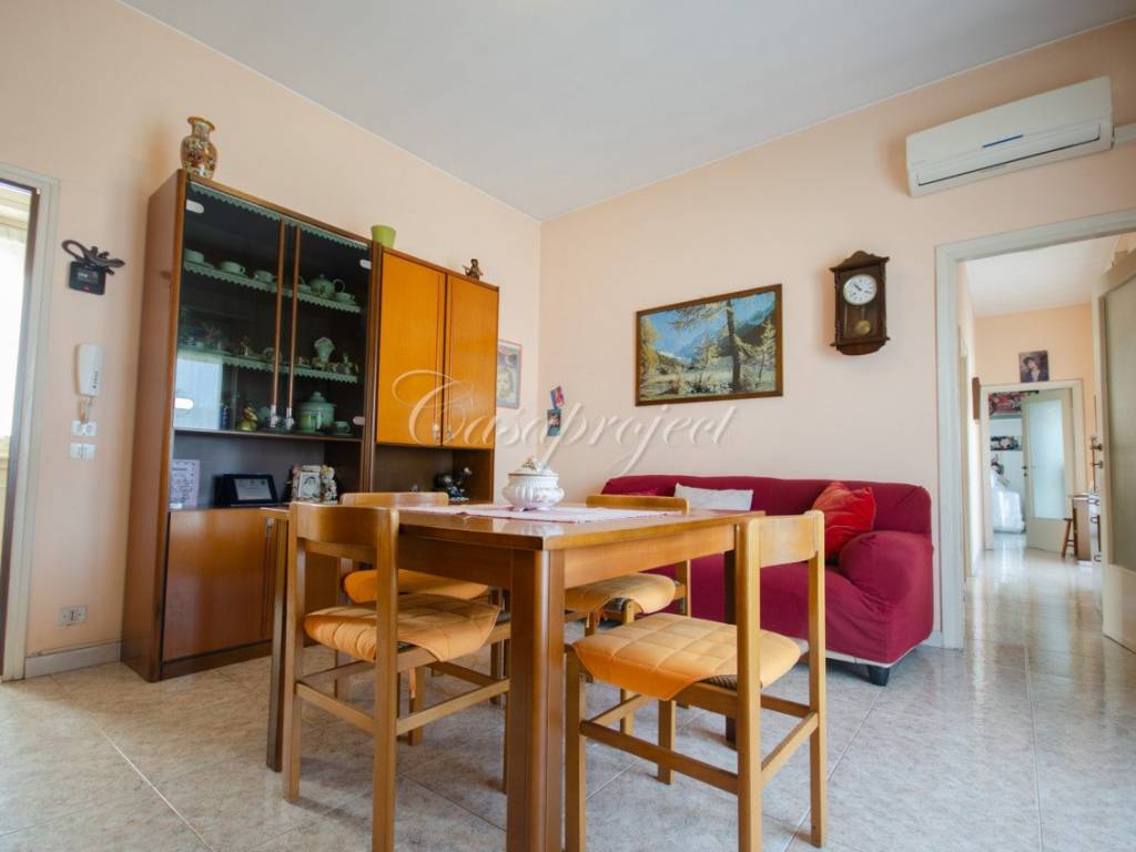 Appartamento a Lonate pozzolo in Via Giacomo Leopardi, 16 - Foto 2