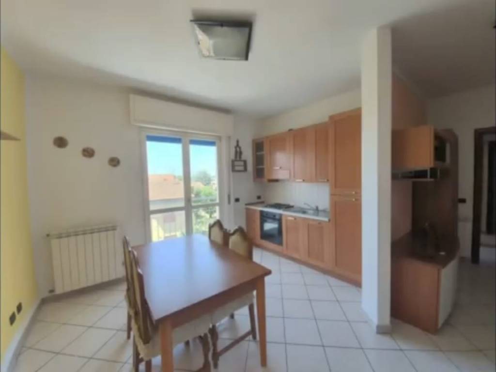 Appartamento a Mozzate in Via Don Emilio Cocchi, 14 - Foto 3