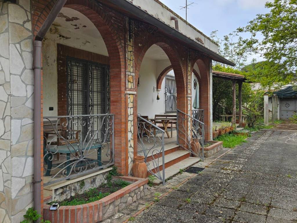 Villa a Terracina in Via Colle la Guardia - Foto 3