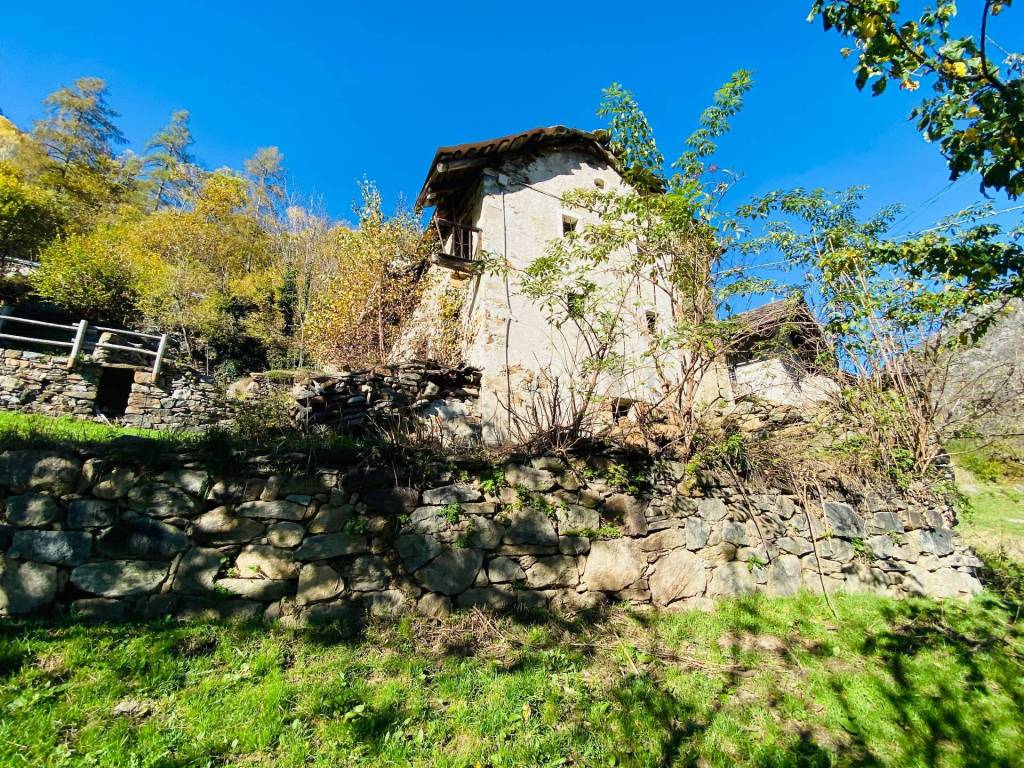 Casa indipendente a Fontainemore in Località Borney, 10 - Foto 3