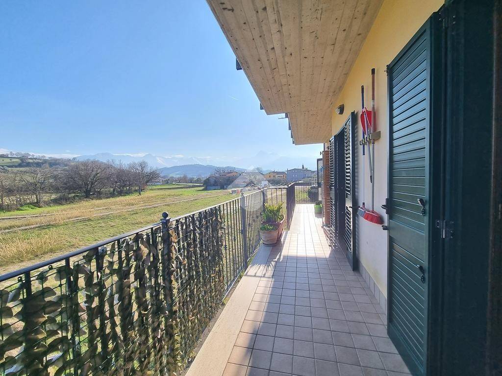 Appartamento a Basciano in Via Maiella, 19 - Foto 2