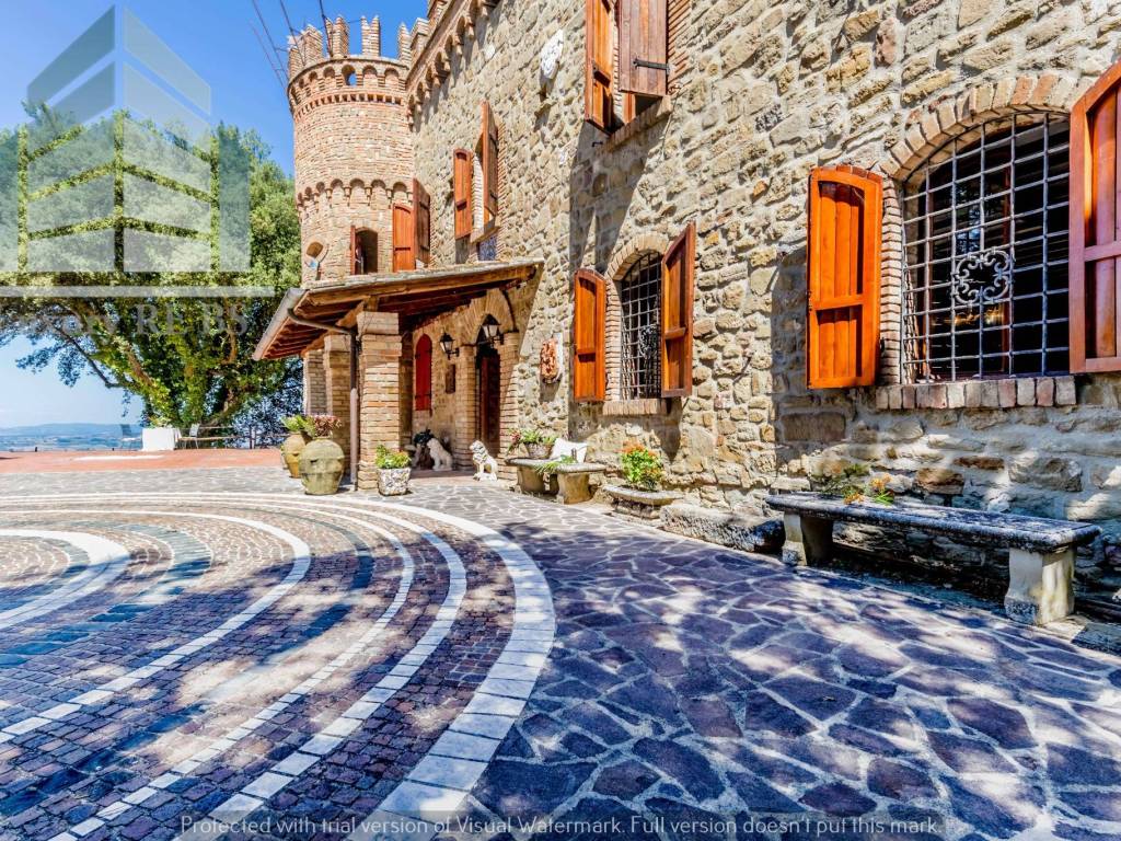 Palazzo / stabile a Deruta in Strada E.V. di San Donato - Foto 2