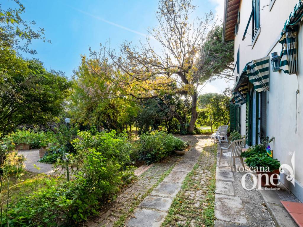 Villetta a schiera a Livorno in viale d'antignano - Foto 2