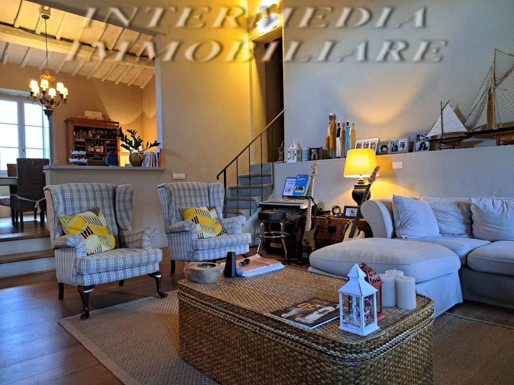 Casa indipendente a Montevarchi in Via di Caposelvi - Foto 4
