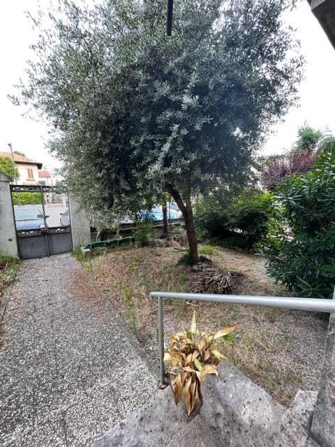 Casa indipendente a Mantova in piazzale vittorio veneto - Foto 2