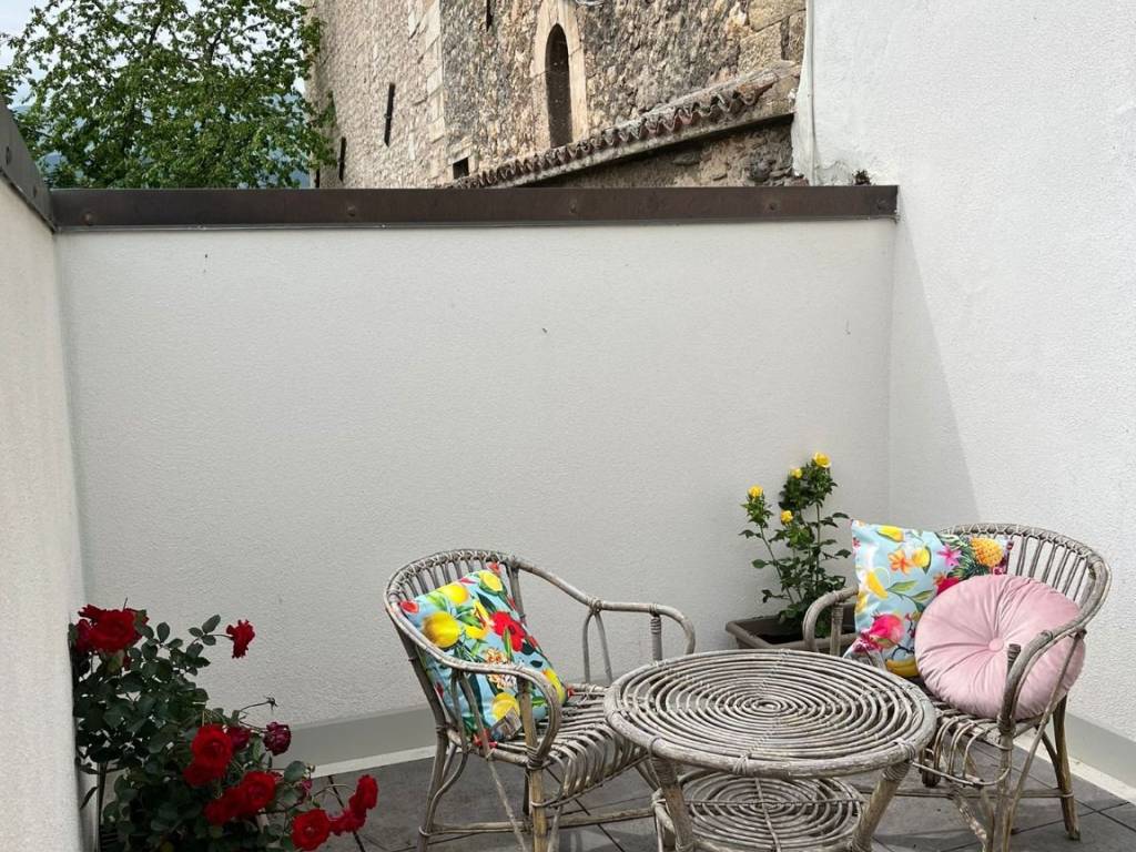 Casa indipendente a L'aquila in Costa Due Stelle - Foto 3