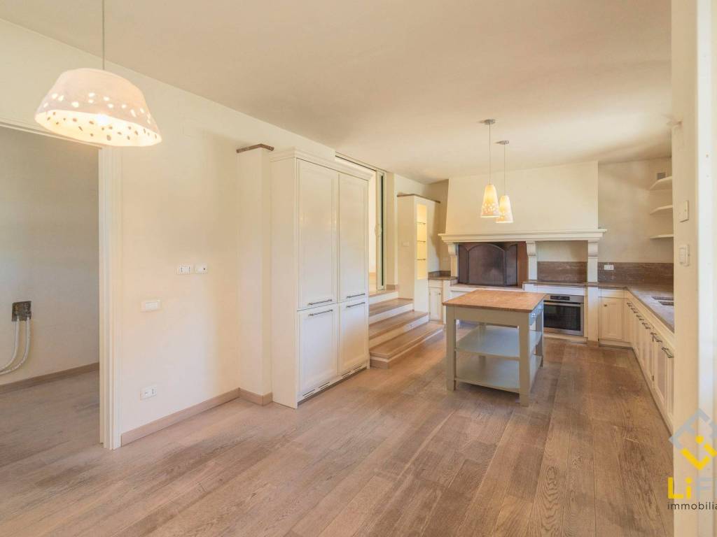 Villa a Cameri in Via Michelangelo Buonarroti, 16 - Foto 2