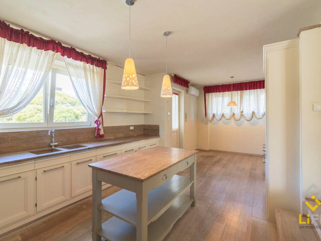 Villa a Cameri in Via Michelangelo Buonarroti, 16 - Foto 5