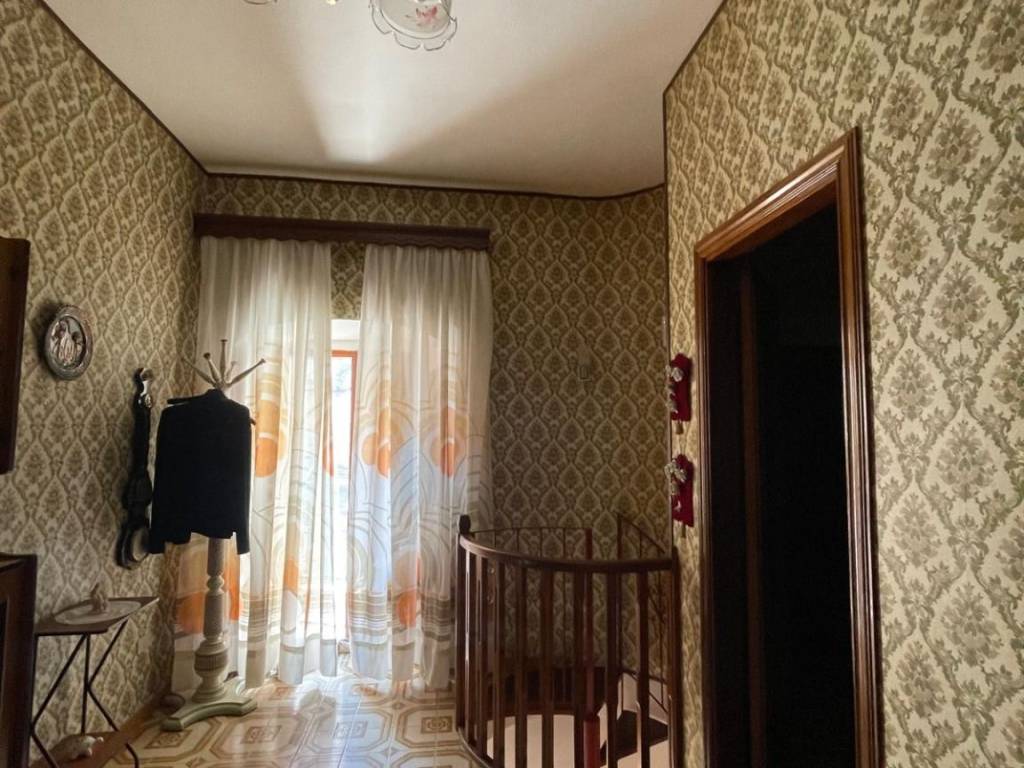 Appartamento a Ischitella in Via Michele Zannotti - Foto 2