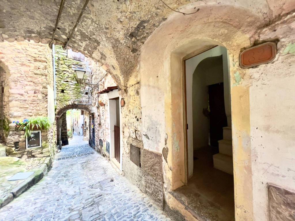 Appartamento a Apricale in Via Martiri, 7 - Foto 2