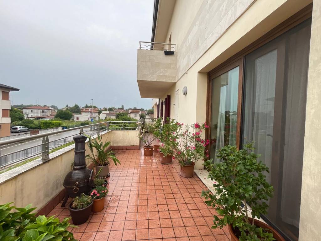 Appartamento a Treviso in Via Giacomo Zanella - Foto 2