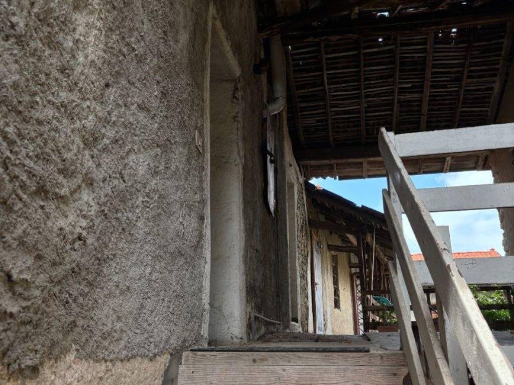 Rustico / casale a Monticello brianza in Via Giovanni Schiaparelli, 1 - Foto 4