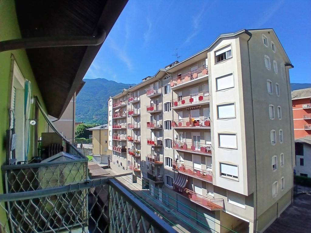 Appartamento a Sondrio in Viale Milano - Foto 4