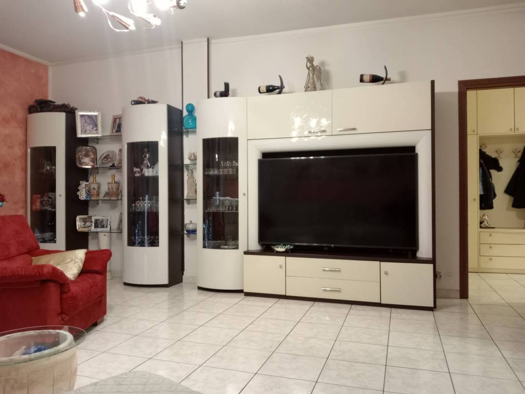 Appartamento a Cardano al campo in Via 20 Settembre - Foto 4