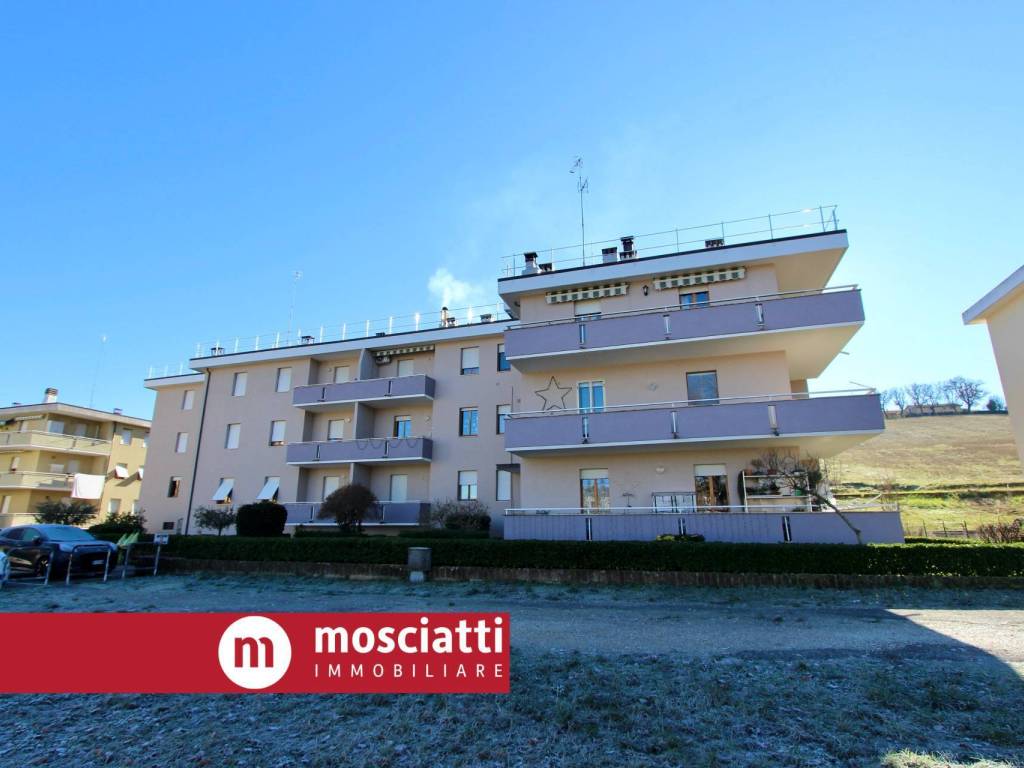Appartamento a Matelica in Via Bachelet, 12 - Foto 2