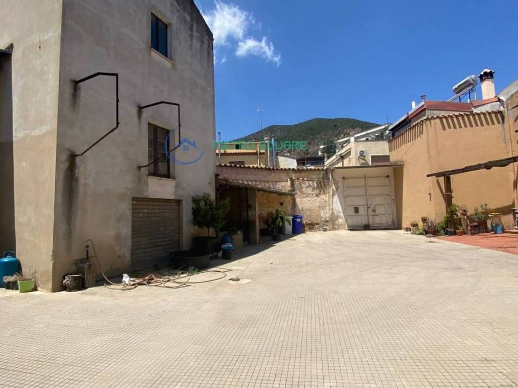 Casa indipendente a Villacidro in Piazza Dessì - Foto 2