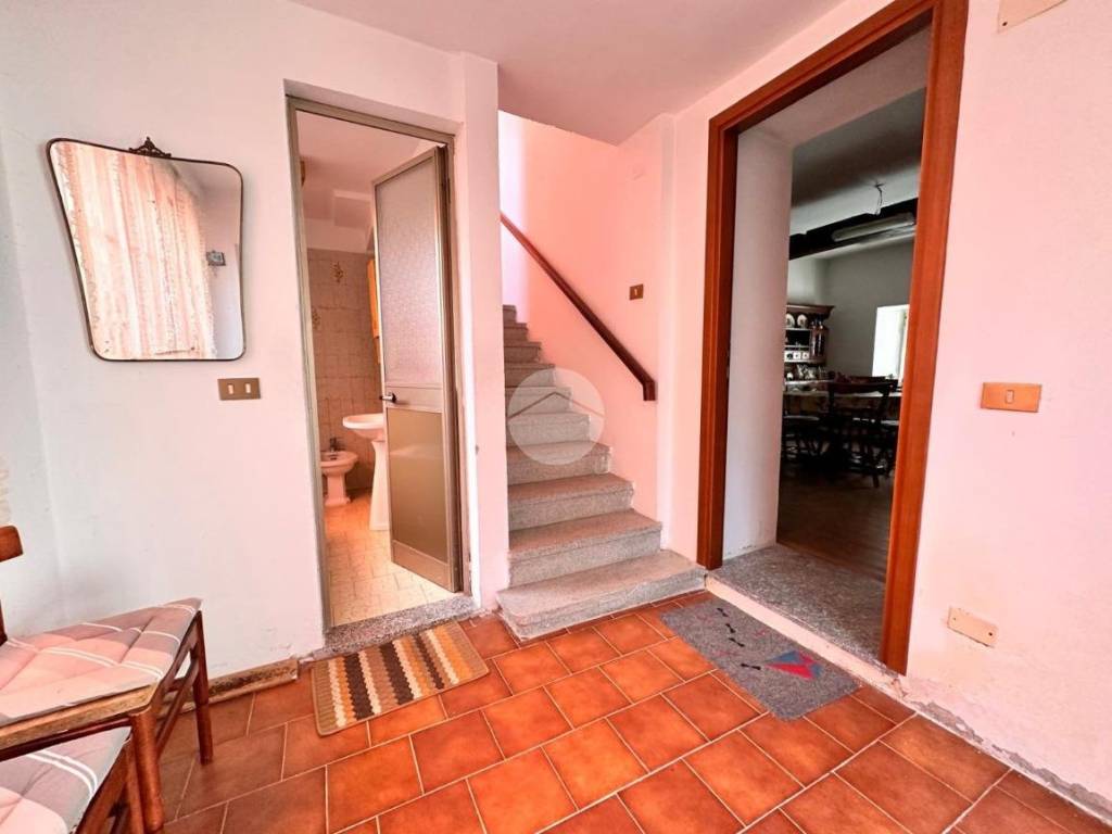 Casa indipendente a Biella in Strada Cantone Votta Cellone, 12 - Foto 3