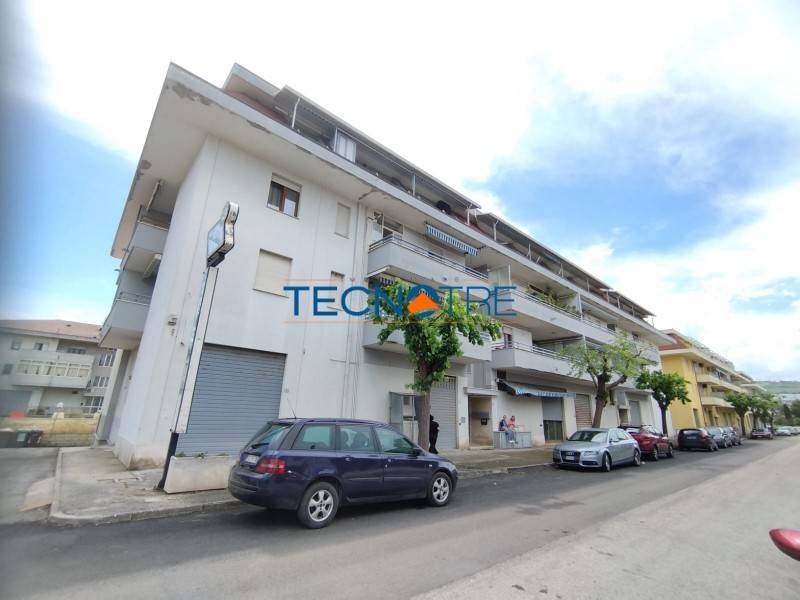 Appartamento a Martinsicuro in Via dei Liburni, 5 - Foto 2