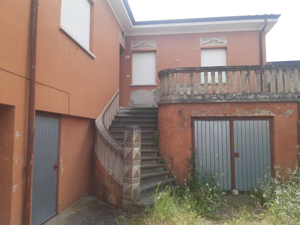 Casa indipendente a Vigarano mainarda in VIA ARGINE RENO, 41 - Foto 2