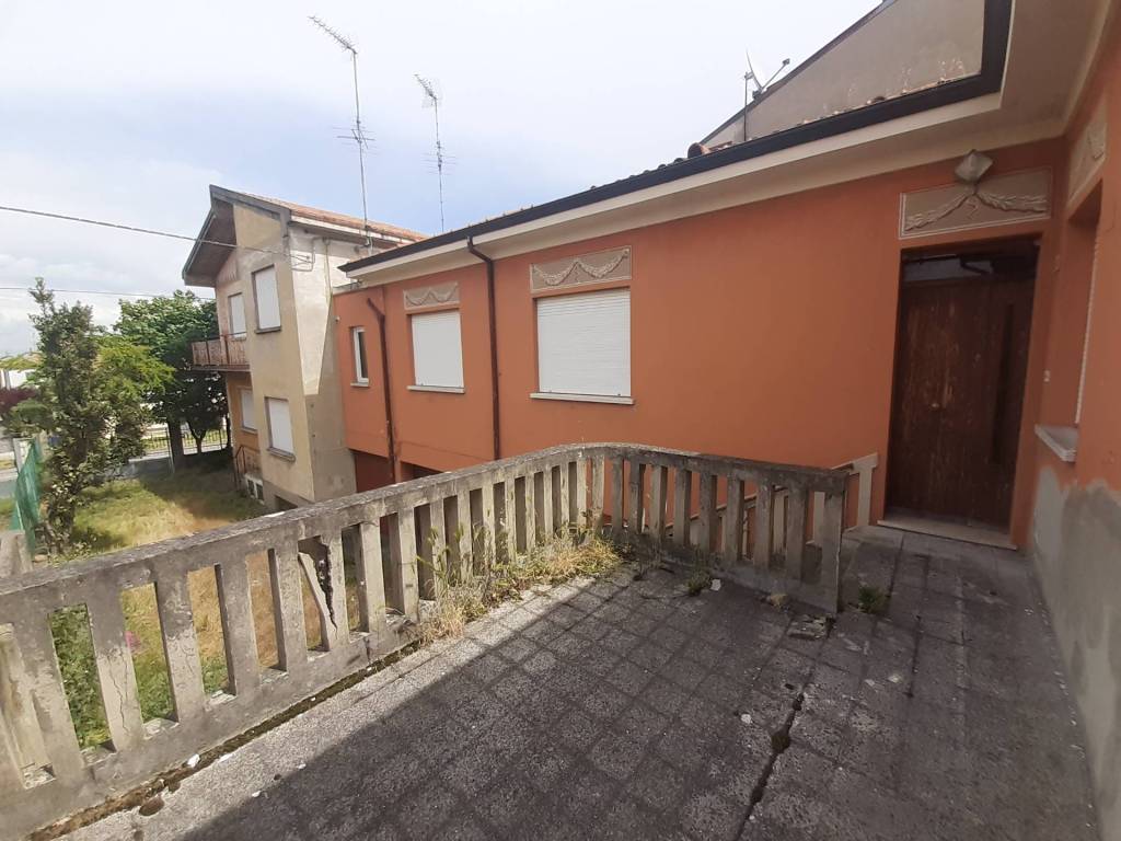 Casa indipendente a Vigarano mainarda in VIA ARGINE RENO, 41 - Foto 5