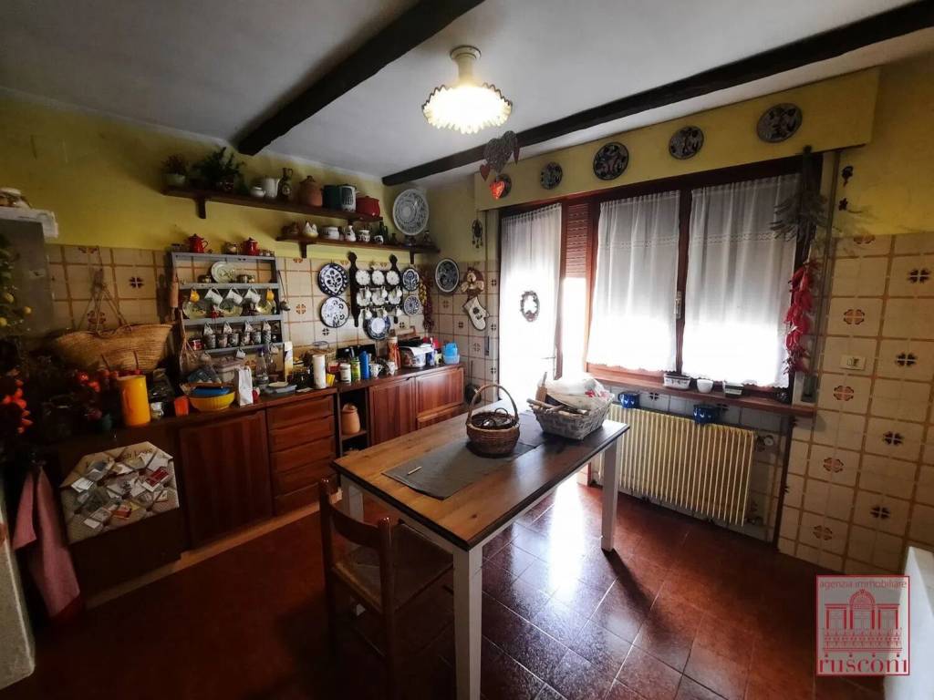Villa a Fanna in Via Bruni S.N.C. - Foto 2