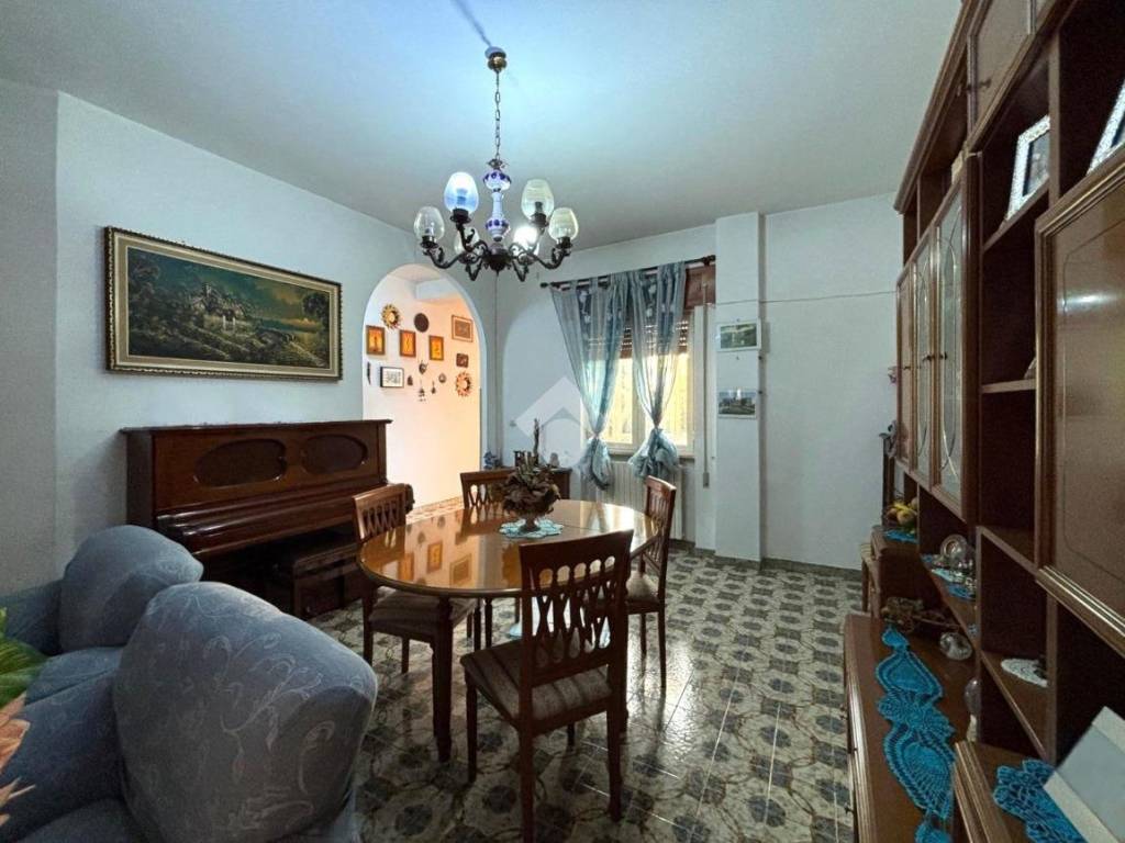 Villa a Cisterna di latina in Via Corana, 44 - Foto 3