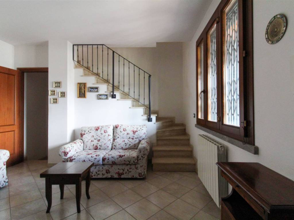 Appartamento a Cecina in Via Monte Marmolada - Foto 4