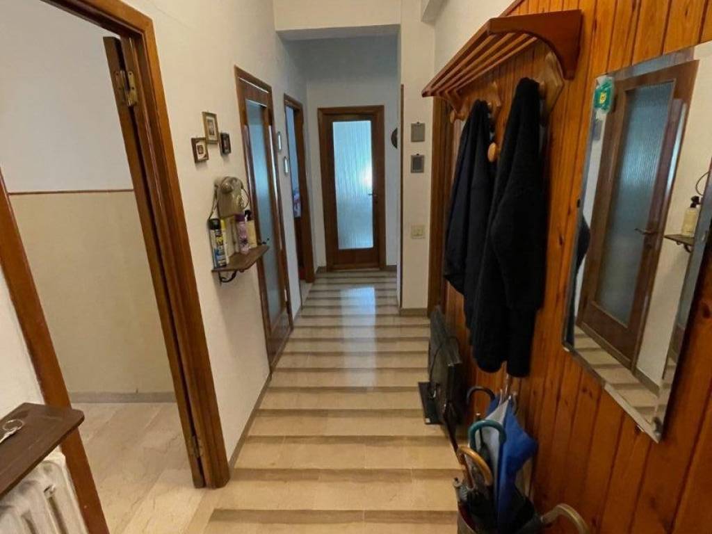 Appartamento a Falconara marittima in Via Giacomo Matteotti - Foto 4