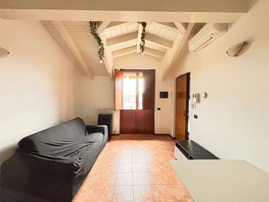 Appartamento a Gambolò in Via Vecchia di Vigevano - Foto 5