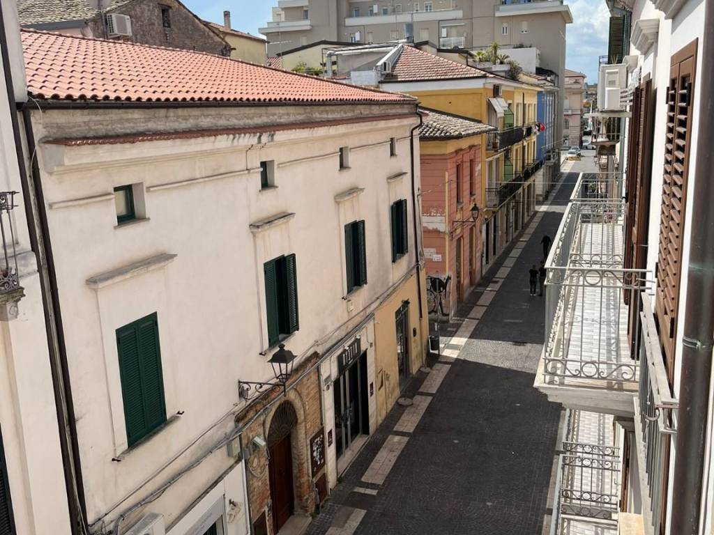 Appartamento a Pescara in Corso Gabriele Manthone - Foto 2