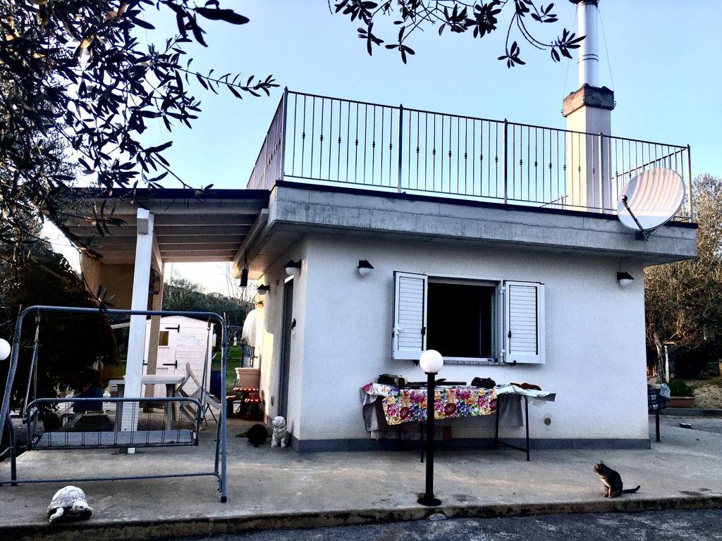Casa indipendente a Loreto aprutino in Contrada Vicenne, 5 - Foto 4