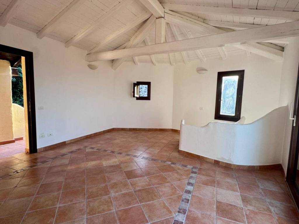 Appartamento a Arzachena in Via L'Unfarru - Foto 3