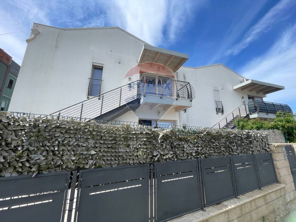 Appartamento a Cagliari in via degli astri, 168 - Foto 2
