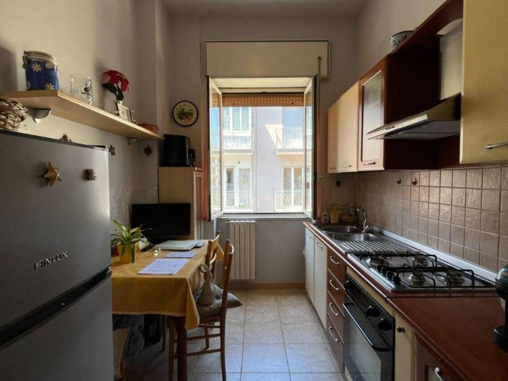 Appartamento a Salerno in Via Alfredo Capone, 11 - Foto 4