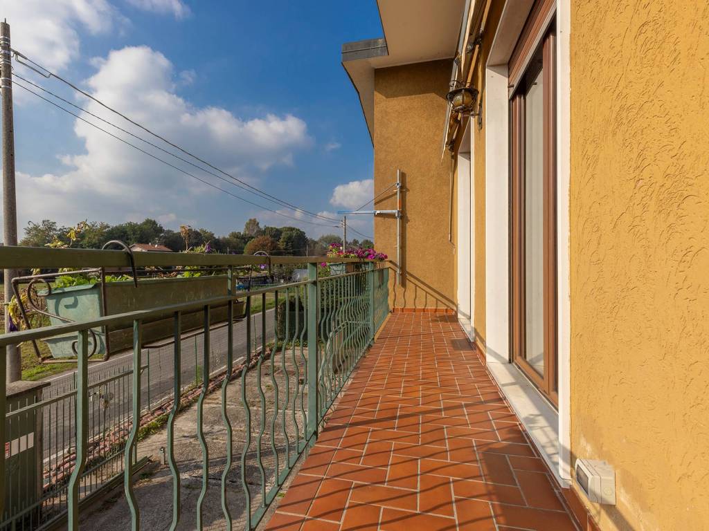 Villa a Venegono superiore in Via Onorevole Filippo Turati - Foto 5