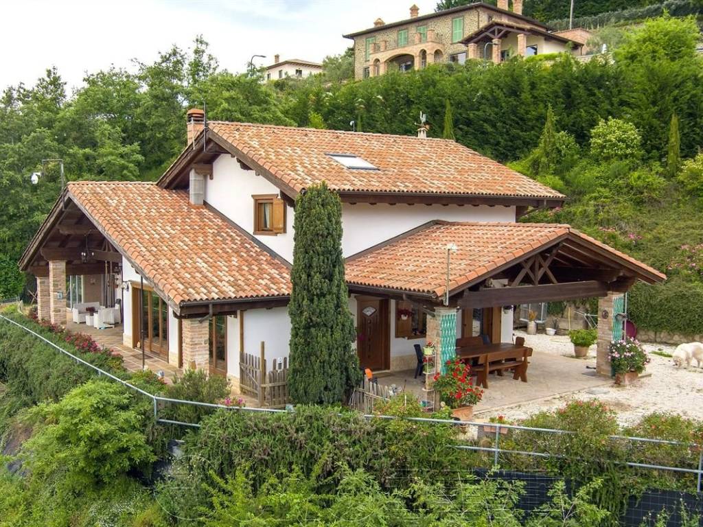 Villa a Tuoro sul trasimeno in TUORO SUL TRASIMENO - Foto 3