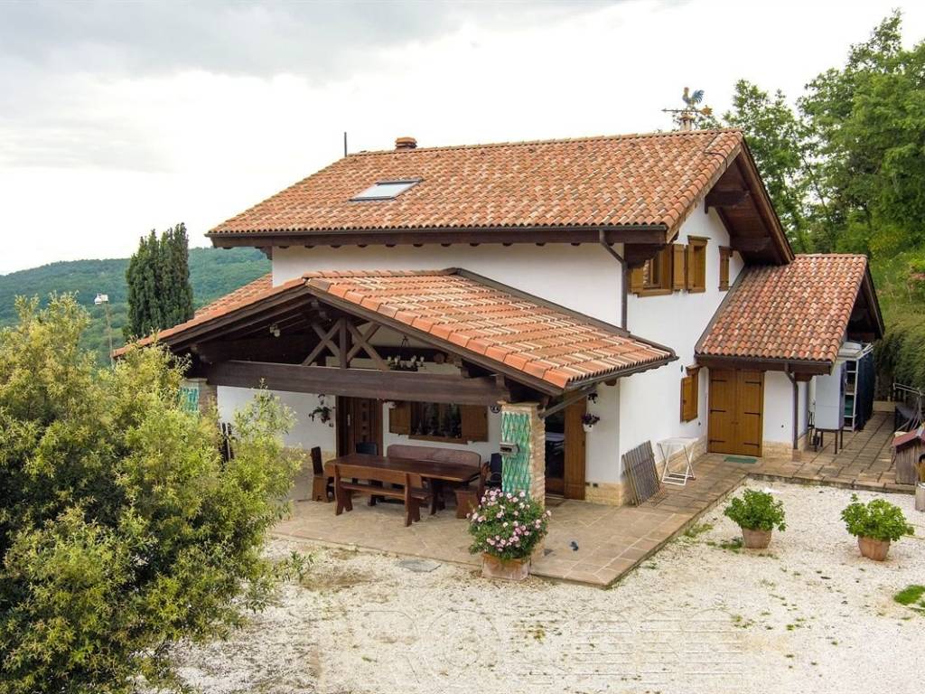 Villa a Tuoro sul trasimeno in TUORO SUL TRASIMENO - Foto 4