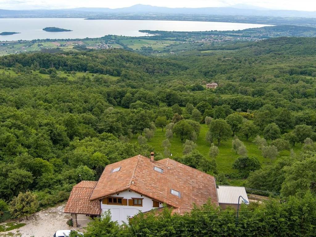 Villa a Tuoro sul trasimeno in TUORO SUL TRASIMENO - Foto 5