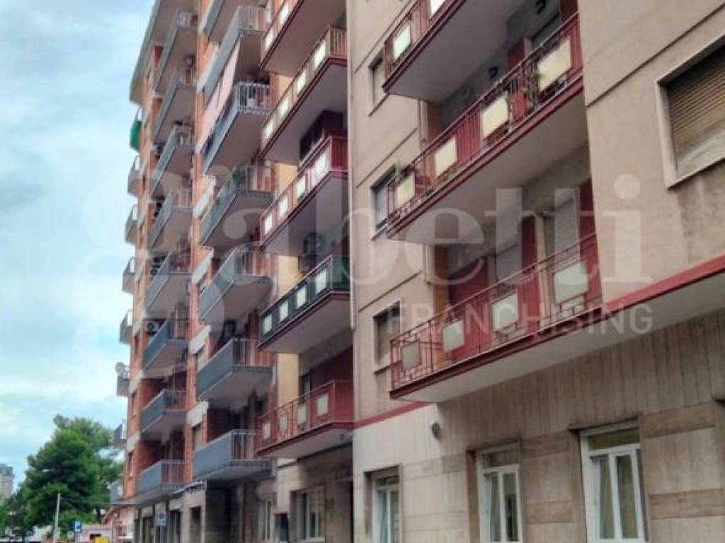 Appartamento a Taranto in Via Ugo De Carolis, 10 - Foto 2