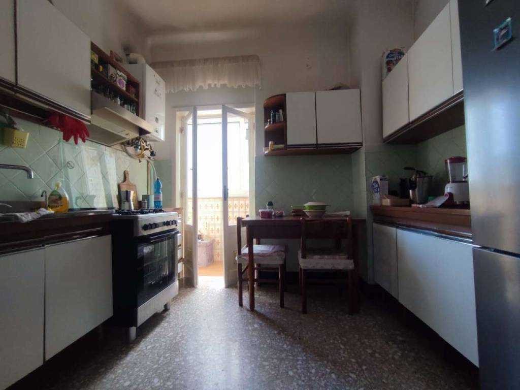 Appartamento a Taranto in viale Magna Grecia - Foto 5