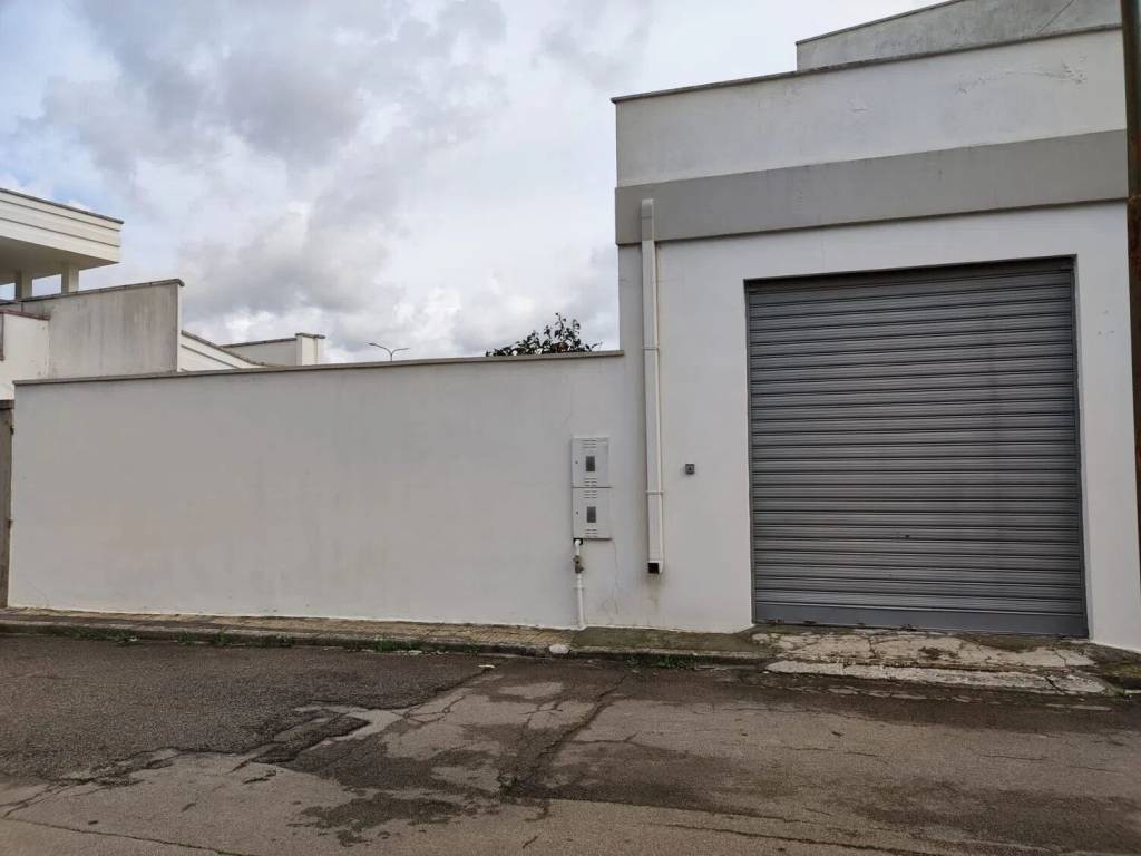 Villa a Cutrofiano in Via Benevento S.N.C. - Foto 2